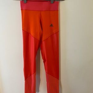 Vibrant Ankle length yoga pant Adidas